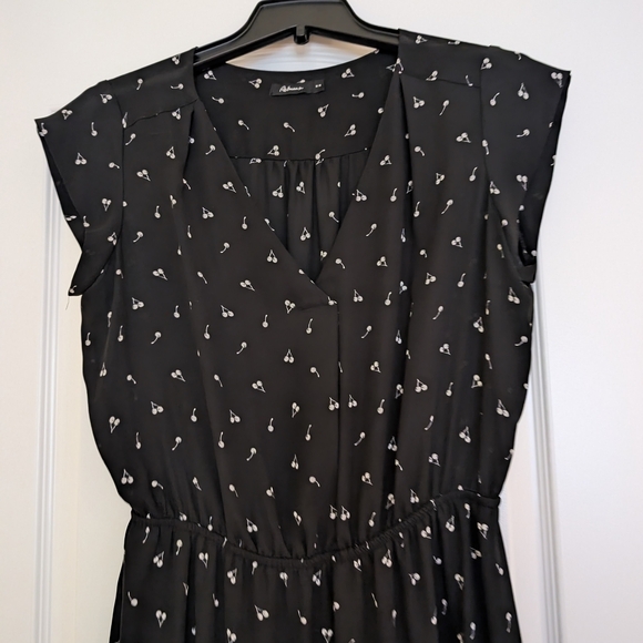 Elegant Black Dress with White Cherry Pattern - Picture 3 of 7